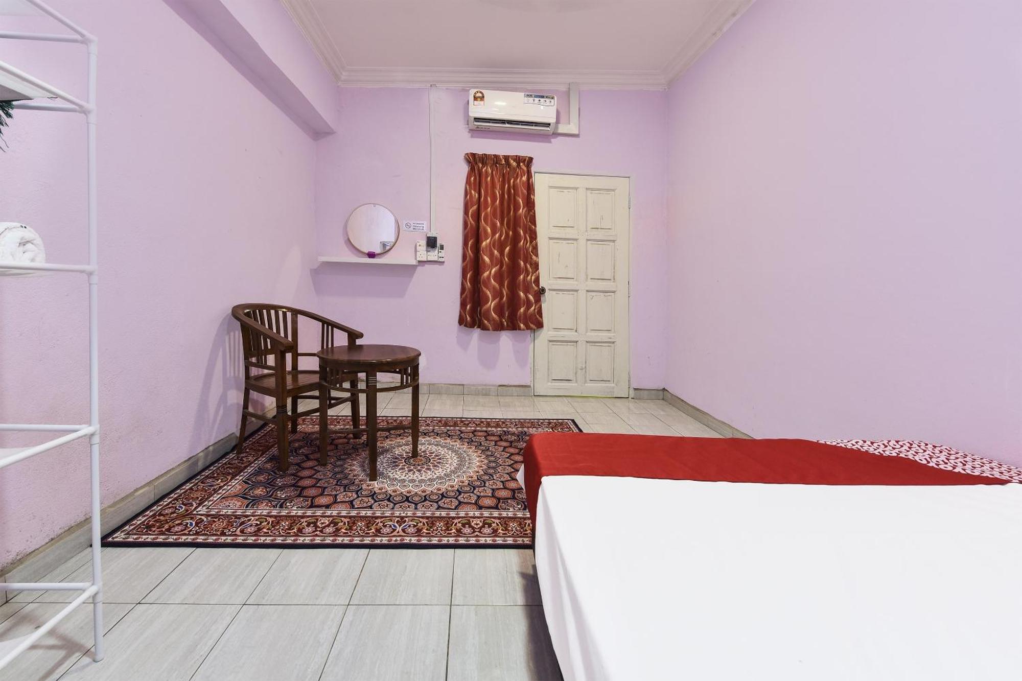 Oyo 90551 Zn Mix Homestay & Roomstay Kampung Raja エクステリア 写真