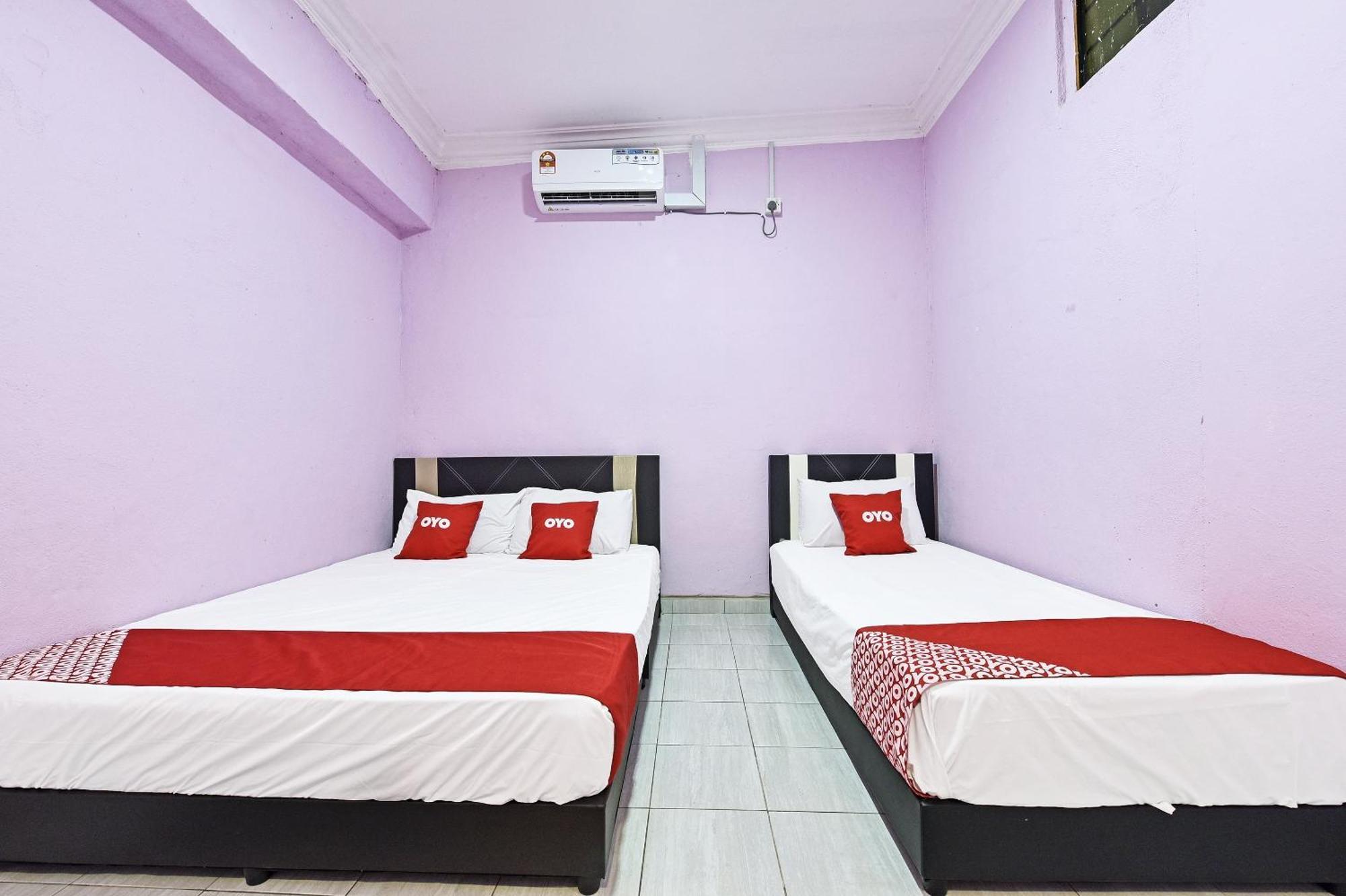 Oyo 90551 Zn Mix Homestay & Roomstay Kampung Raja エクステリア 写真
