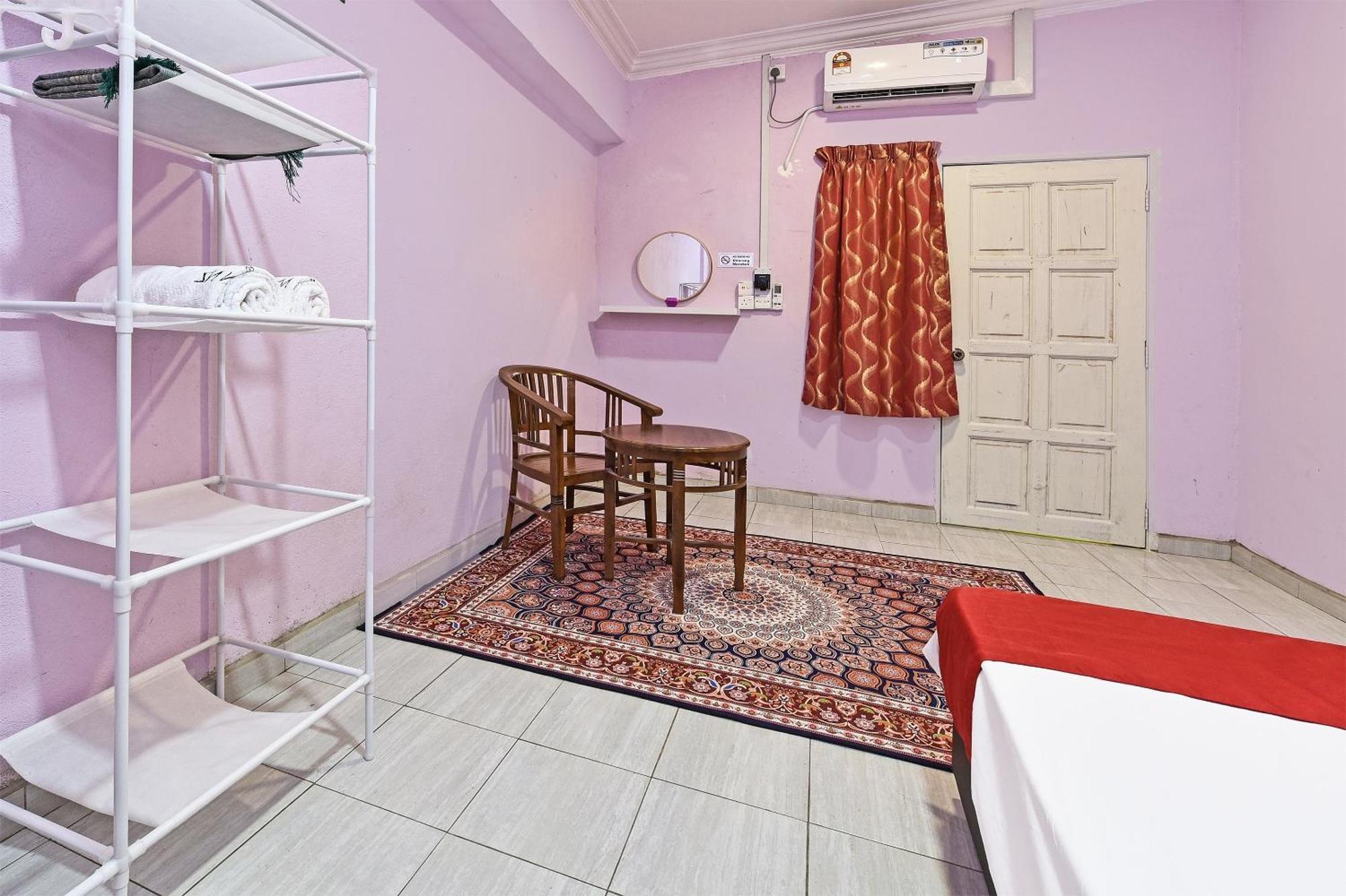 Oyo 90551 Zn Mix Homestay & Roomstay Kampung Raja エクステリア 写真