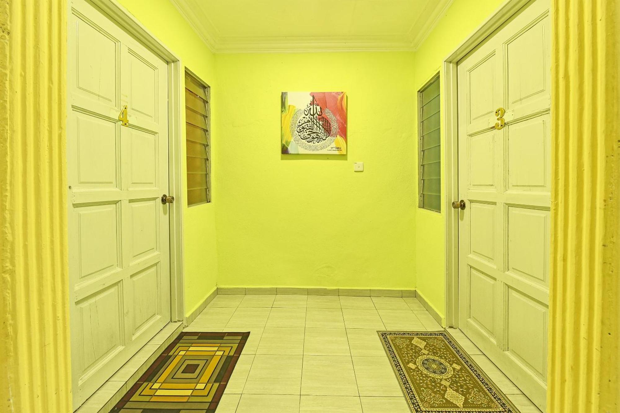 Oyo 90551 Zn Mix Homestay & Roomstay Kampung Raja エクステリア 写真